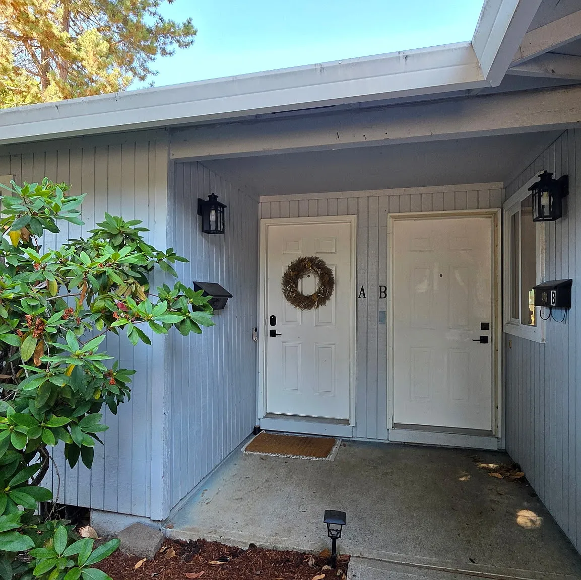 2 bed, 870 sqft, $2,100 — Photo 1