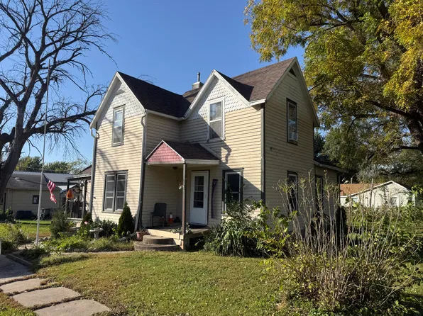 410 Dawson Ave, Dawson, IA 50066