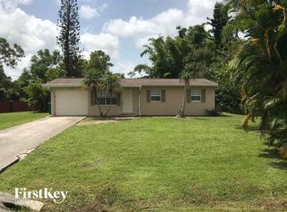 5272 Maple Ln, Naples, FL 34113