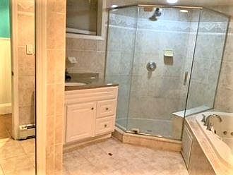 5th image of 64 Franklin Ave #101