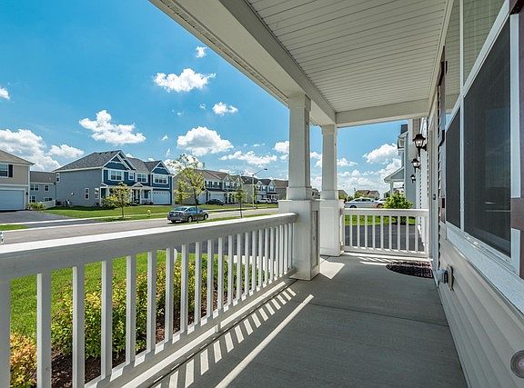 2nd image of 2453 River Hills Ln