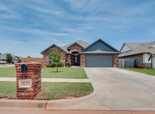 1821 W Zachary Way, Mustang, OK 73064