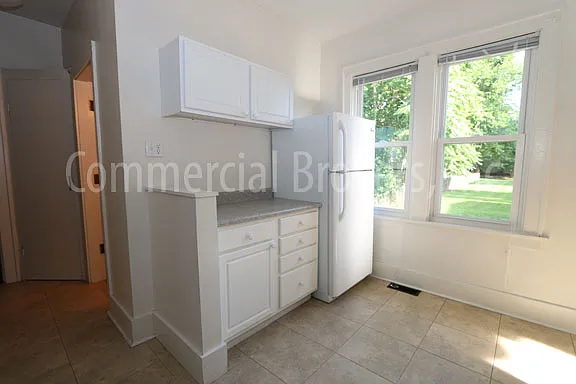 850 N Salisbury St — Photo 4