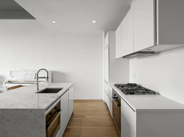 160 Imlay Street image 6 of 13