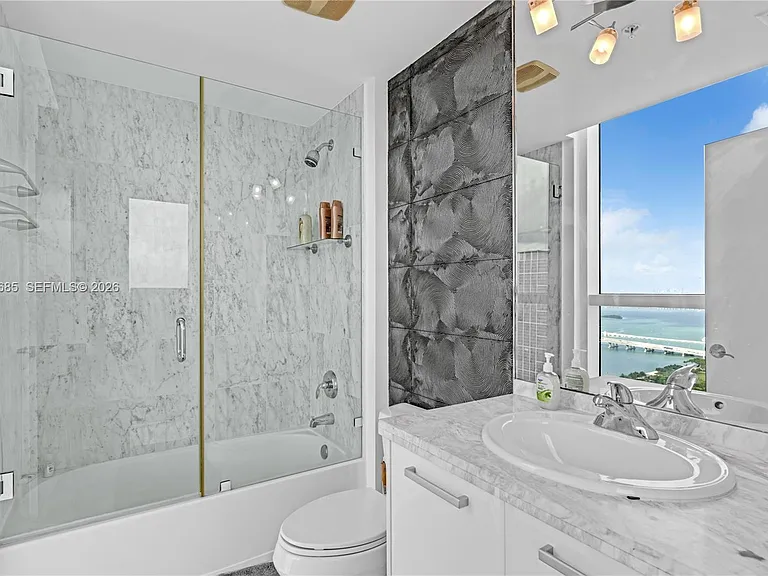 244 Biscayne Blvd #4708 — Photo 23