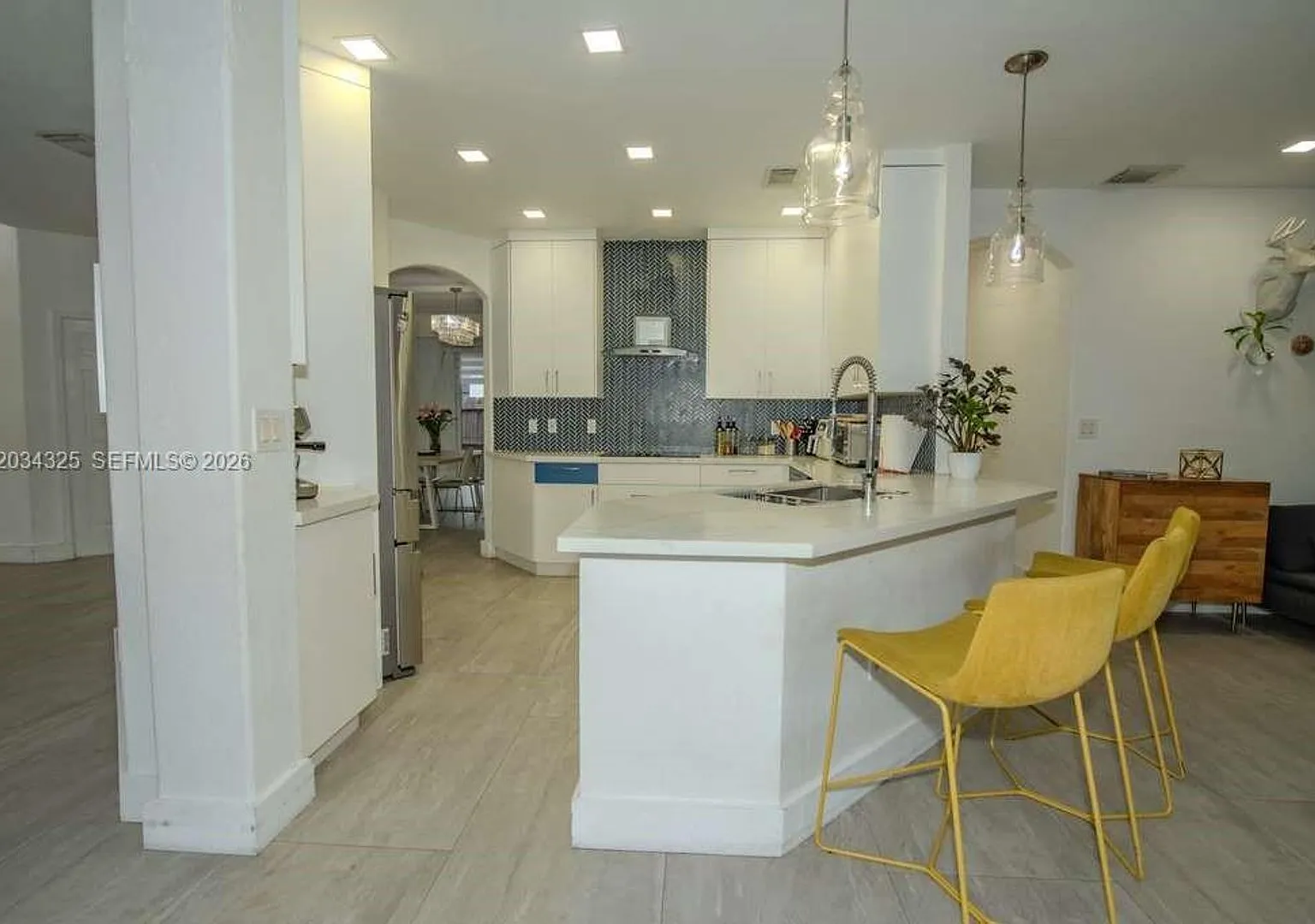 8526 NW 110th Place 0, Doral, FL 33178 - 5258 — Photo 4