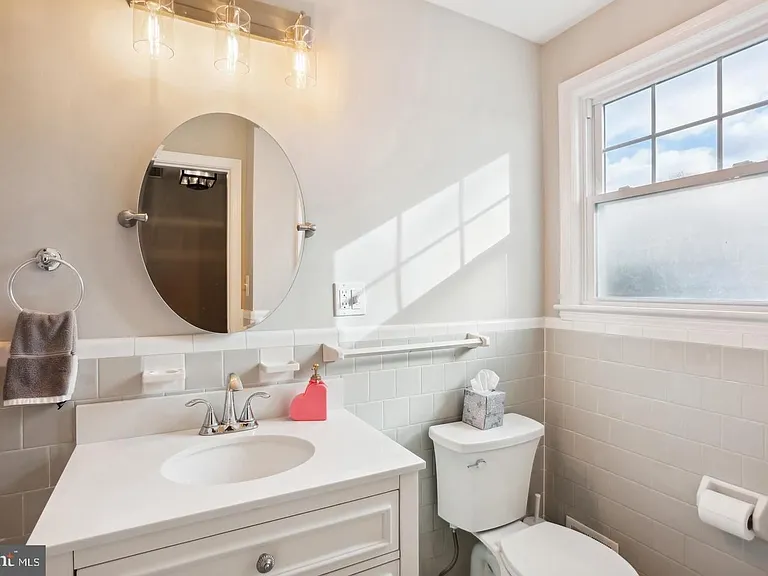 7832 Fulbright Ct — Photo 23