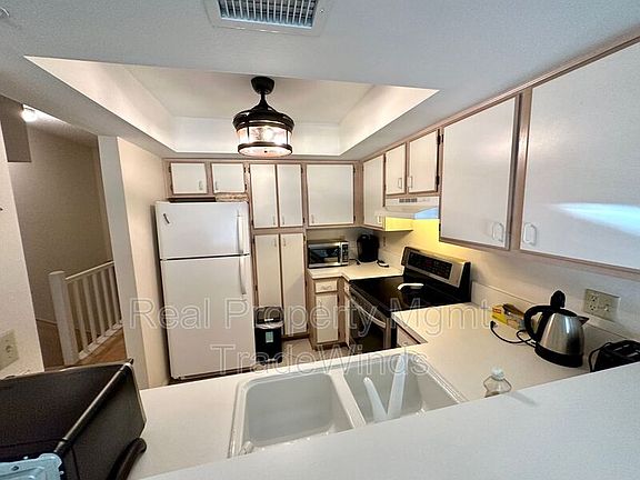 4th image of 320 Island Way APT 207