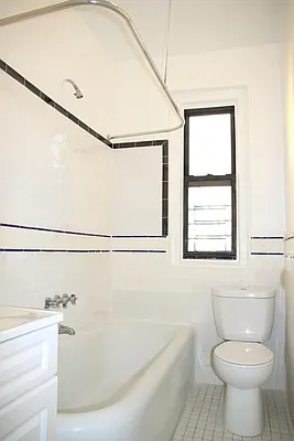 Rented by Weichert Manhattan Midtown | media 6