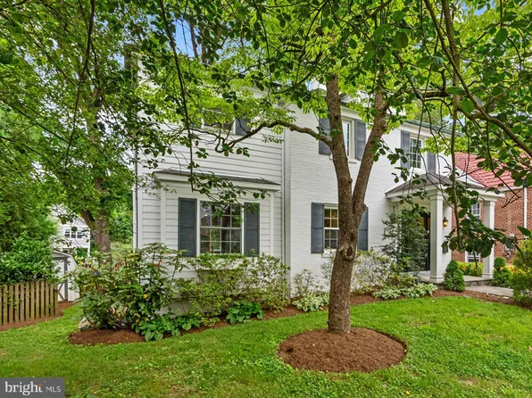 8208 Cedar St, Silver Spring, MD 20910