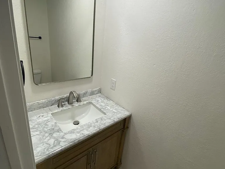 6118 Cypress Point Dr — Photo 11