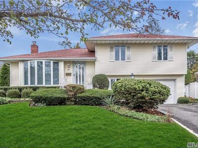 53 Macarthur Ave, Plainview, NY, 11803