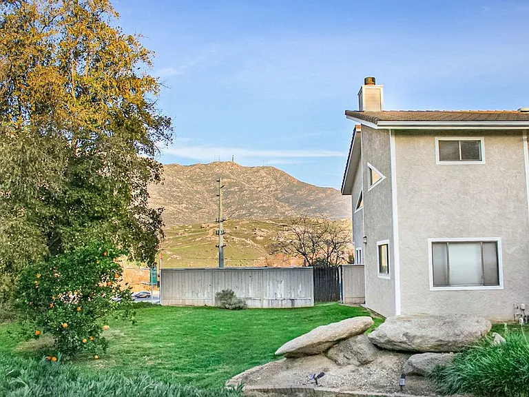20351 Harvard Way — Photo 42