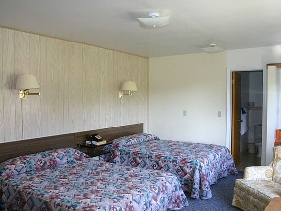 Double Queen Beds this Unit