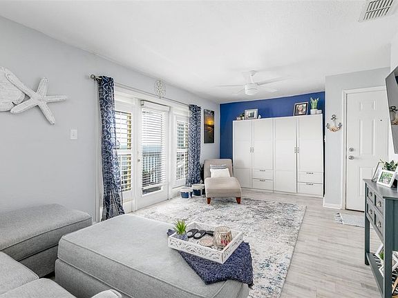 3rd image of 5118 COQUINA KEY DRIVE SE #C