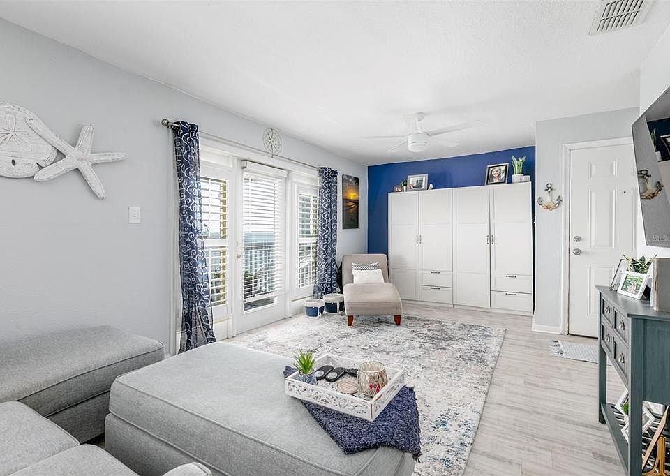 5118 COQUINA KEY DRIVE SE #C, Saint Petersburg, FL 33705 | MLS