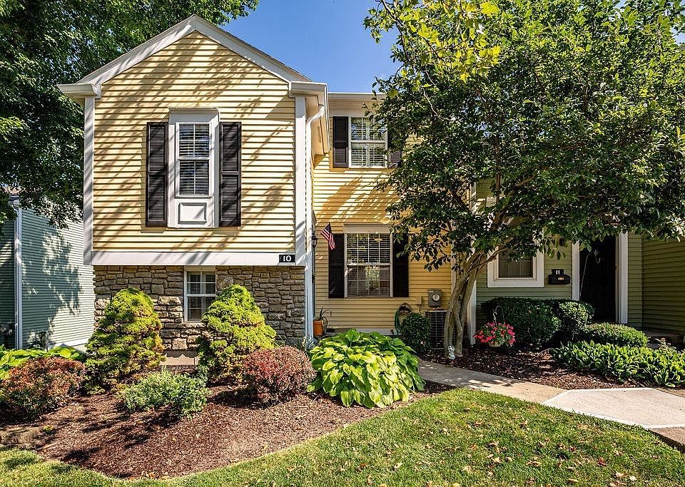 1st image of 10 Wildwood Dr #162