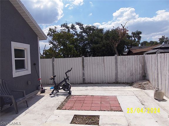 5th image of 2925/2929 Thomas Ave