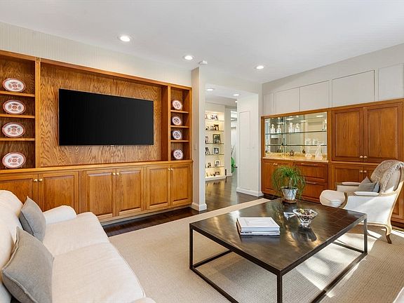 3rd image of 9 Singletree Rd