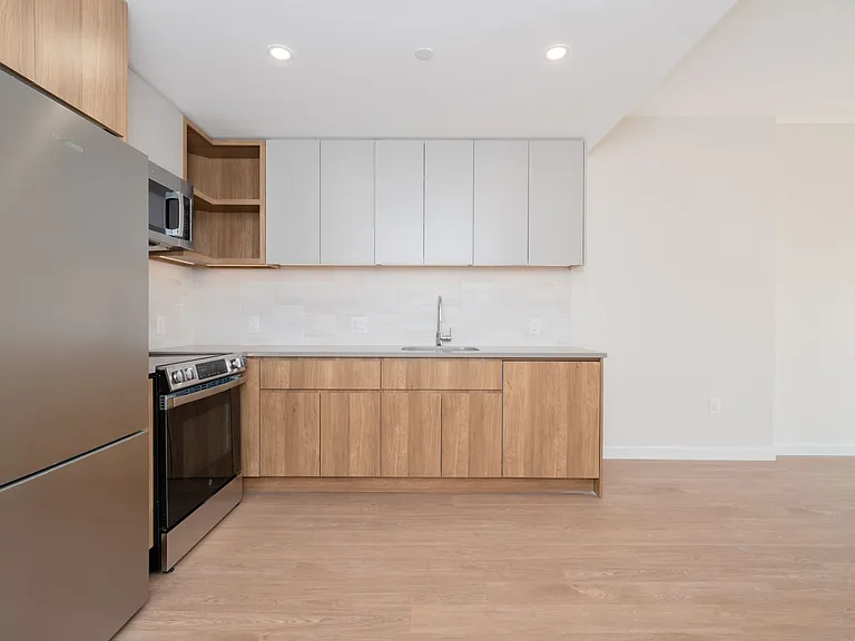 3870 Sedgwick Ave #2E — Photo 3