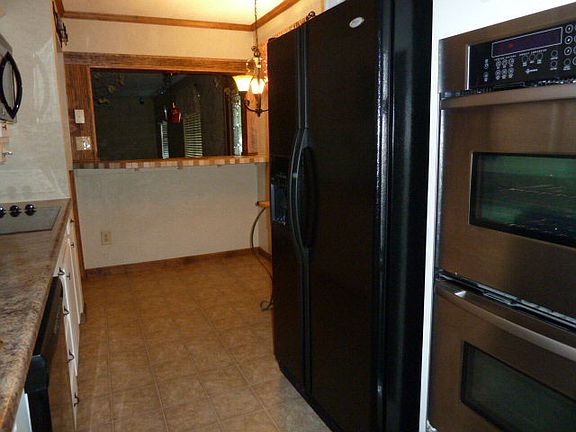 3rd image of 705 Delray St