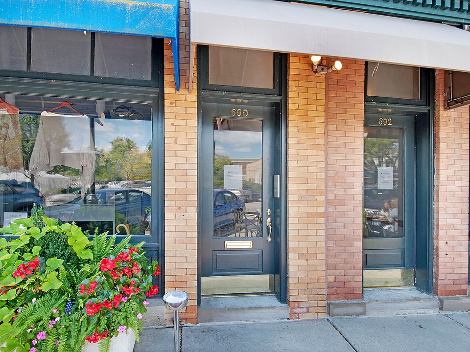 1st image of 690 Vernon Ave #690