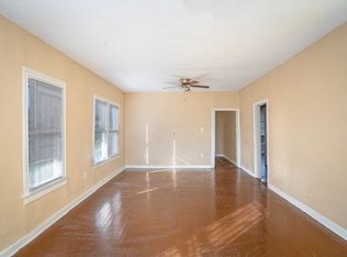 907 Iowa St, San Antonio, TX 78203