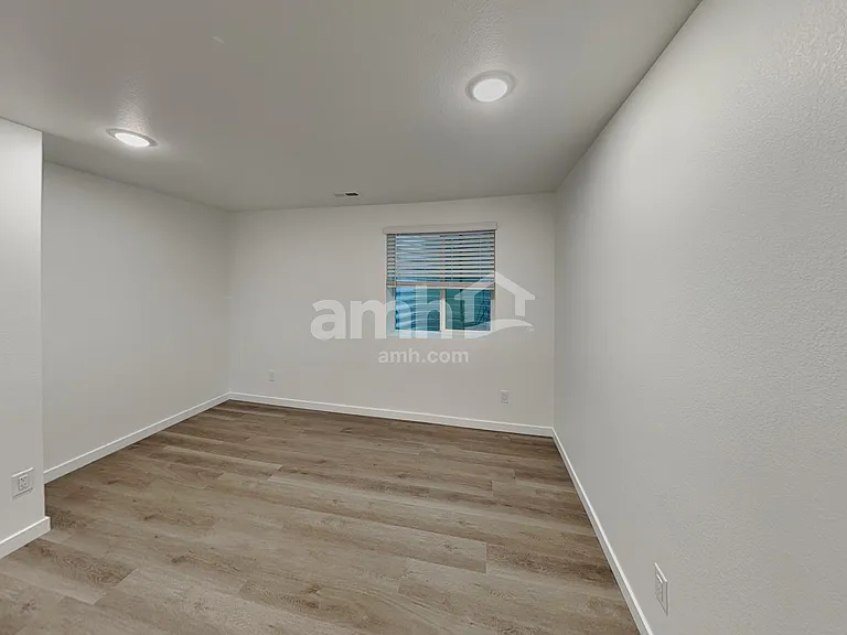 320 N Addison Way — Photo 16