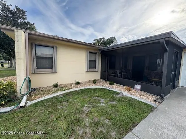 995 Botany Ln, Rockledge, FL 32955