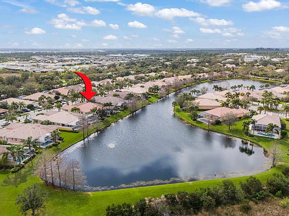 3rd image of 12070 SW Elsinore Drive