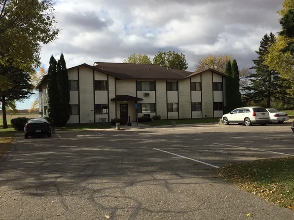 208 E Jay St, Elmore, MN