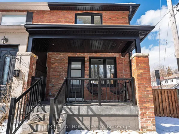 138 Winona Dr, Toronto, ON M6G 3S7