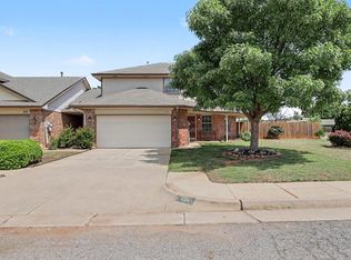 336 Lariat Cir, Edmond, OK 73003