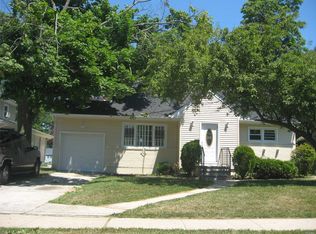 148 Pearsall Ave, Freeport, NY 11520