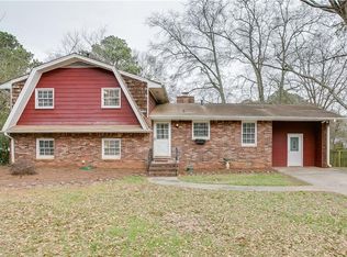 1642 Carolyn Dr, Stone Mountain, GA 30087