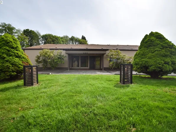 225 SE 3rd St, Clatskanie, OR 97016