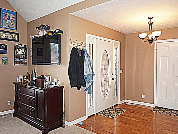 4th image of 115 Cherokee Dr