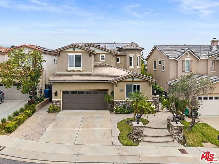 11564 Apulia Ct — Photo 5