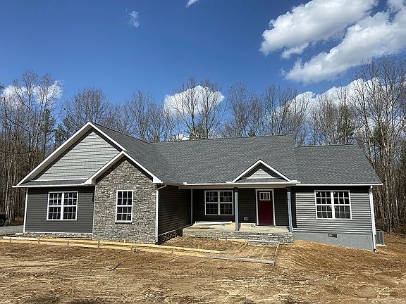 2nd image of 105 Creekview Ct