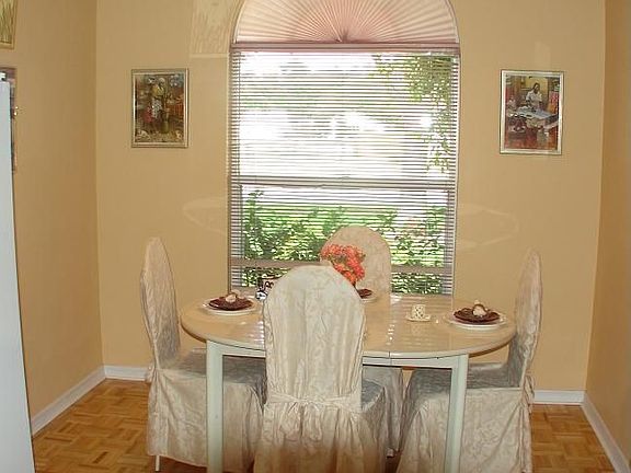 Sunny Breakfast Nook