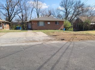 9860 Scottdale Dr, Saint Louis, MO 63136