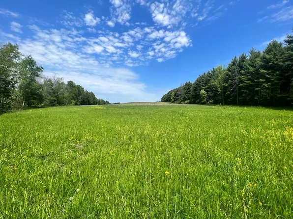 E Center Rd, Forestville, WI 54213