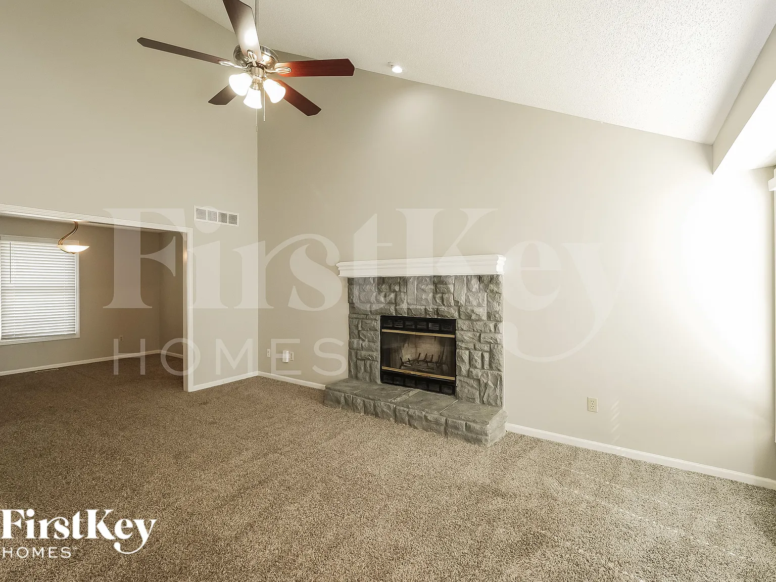 3 bed, 2.5 bath, 2200 sqft, $2,450 — Photo 3
