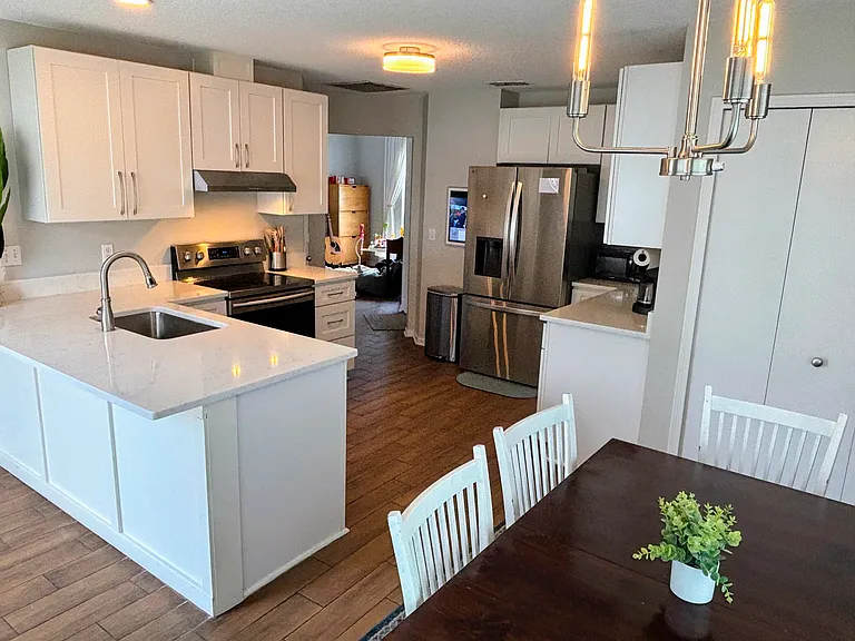 New Quartz Countertops