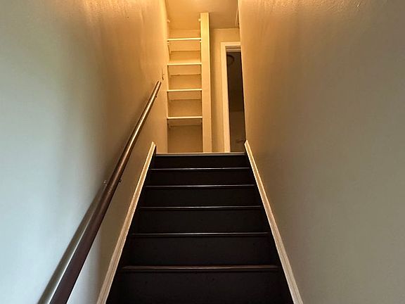 5th image of 40-50 Balzac Ct #48