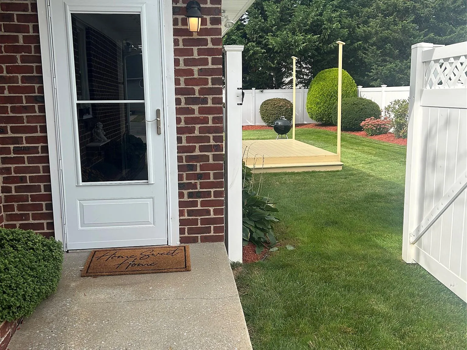 1 bed, 1.0 bath, 1000 sqft, $2,500 — Photo 2