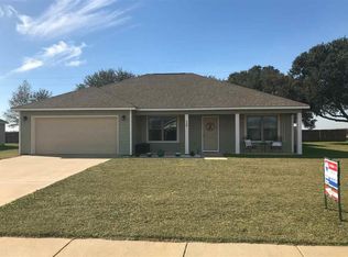 260 Lakefront Cir, Summerdale, AL 36580