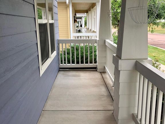 Roomy porch