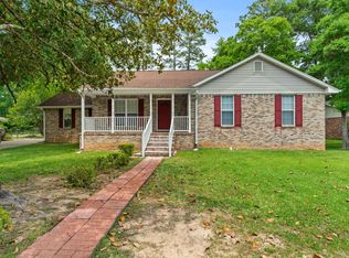 2107 Sunset Dr, Hattiesburg, MS 39402