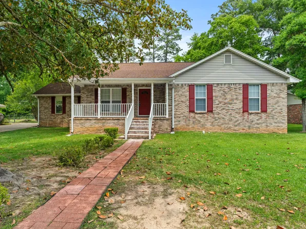 2107 Sunset Dr, Hattiesburg, MS 39402